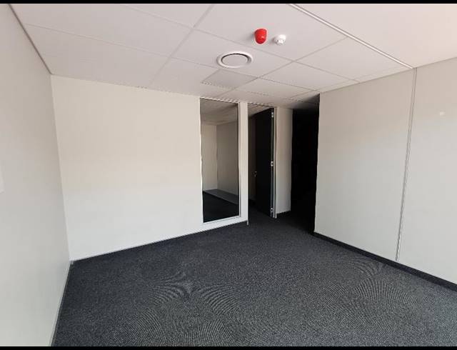 INDUSTRIAL PROPERTY TO RENT IN OLIFANTSFONTEIN